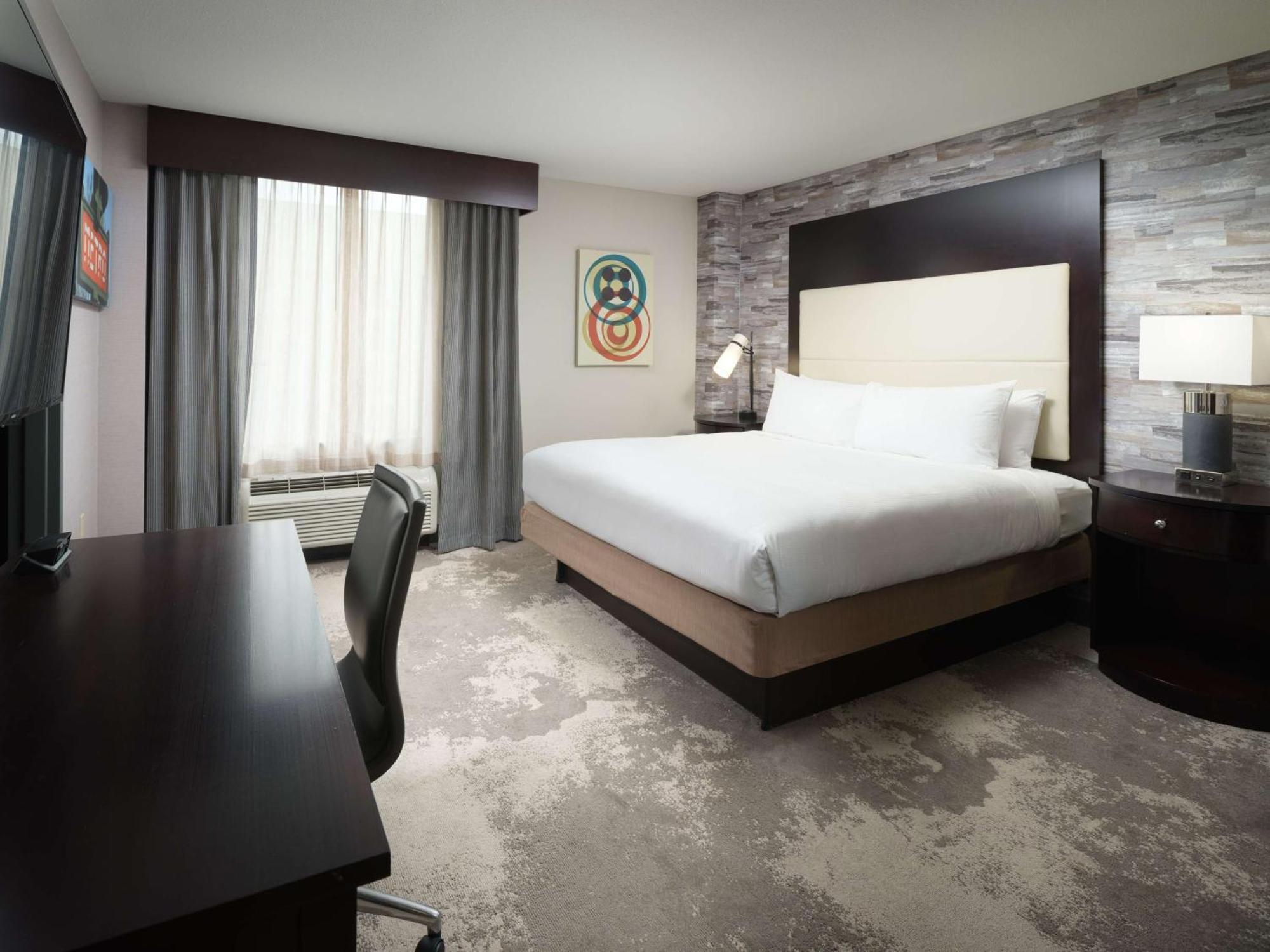 Doubletree By Hilton Hotel Chattanooga Downtown Exteriör bild